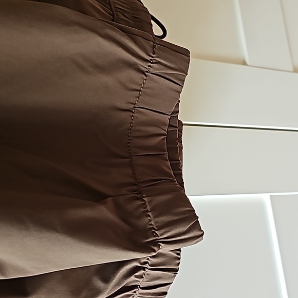 Banana Republic Motion Tech joggers, slim XL, brand new - Picture 3 of 7